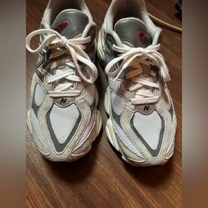 New Balance 9060 Gray women’s sneakers